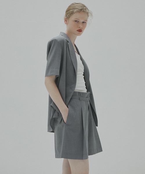 LE CIEL BLEU(ルシェルブルー)の「タックフロントショーツ / Tucked Front Shorts(その他パンツ・レディース・グレー/ブラック・36/34/38)」の6枚目の写真