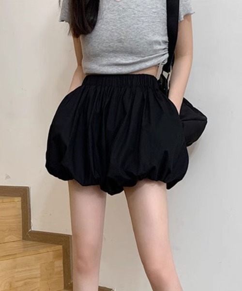 SallyLunn(サリーラン)の「【ふんわりバルーンシルエット】バルーンスカートパンツ(スカート・レディース・ブラック/ホワイト・LARGE/MEDIUM)」の8枚目の写真