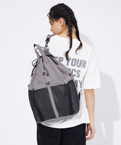 Dickies（ディッキーズ）の「【DICKIES/ディッキーズ】3WAY MP DS SACK 80976100/ドローストリングデザイン/スポーティ/カジュアル/ナップザック【WEB限定】（バックパック/リュック・メンズ・アイボリー/グレー/ブラック・フリー）」の3枚目の写真