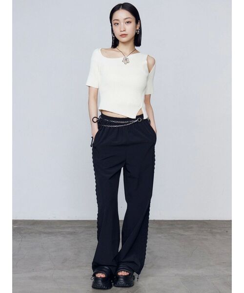 EMODA（エモダ）の「サイドレースナイロンパンツ（その他パンツ・レディース・グレー/ブラック・FREE）」の12枚目の写真