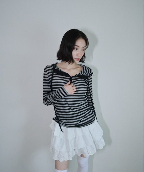 Smyeon（スミョン）の「Border pattern cut hoodie/ボーダーカットパーカー（パーカー・レディース・ベージュ/グレー・FREE）」の18枚目の写真