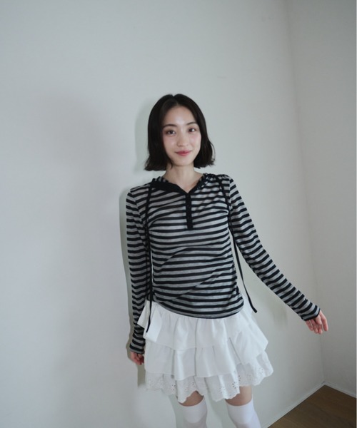 Smyeon（スミョン）の「Border pattern cut hoodie/ボーダーカットパーカー（パーカー・レディース・ベージュ/グレー・FREE）」の22枚目の写真