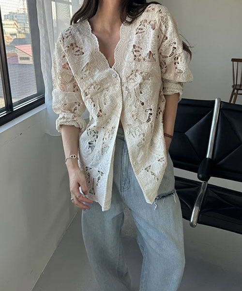 WILLFULLY（ウィルフリー）の「scalloped patchwork lace SH/JK