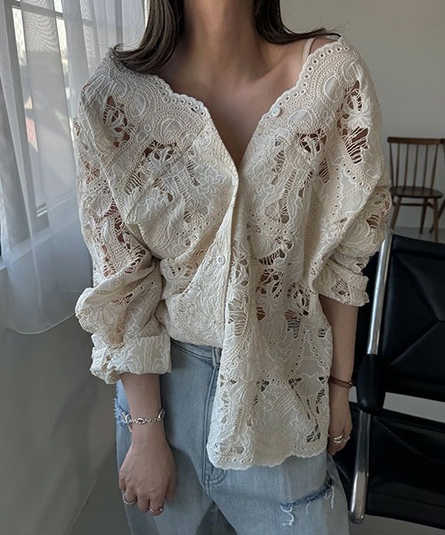 WILLFULLY（ウィルフリー）の「scalloped patchwork lace SH/JK