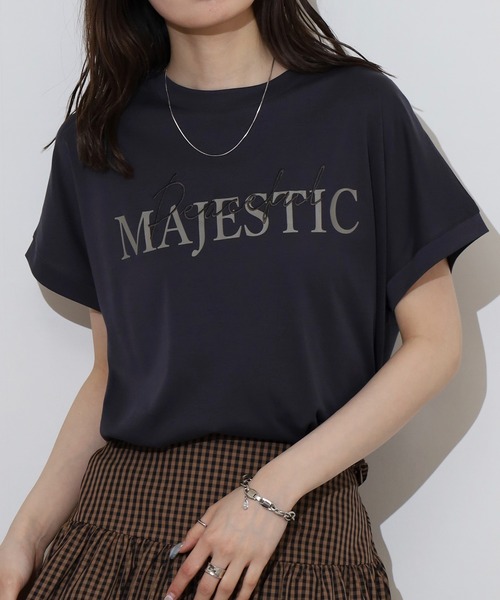 EGLANTINE(エグランティーヌ)の「EGLANTINE 刺繍×プリントロゴ半袖Tシャツ【日本製】(Tシャツ/カットソー・レディース・チャコールグレー/ダークグリーン/ローズ/レッド/グレイッシュベージュ・40)」の1枚目の写真