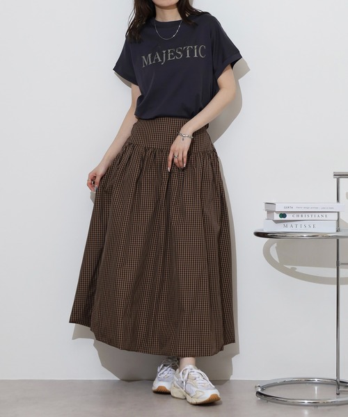 EGLANTINE(エグランティーヌ)の「EGLANTINE 刺繍×プリントロゴ半袖Tシャツ【日本製】(Tシャツ/カットソー・レディース・チャコールグレー/ダークグリーン/ローズ/レッド/グレイッシュベージュ・40)」の9枚目の写真
