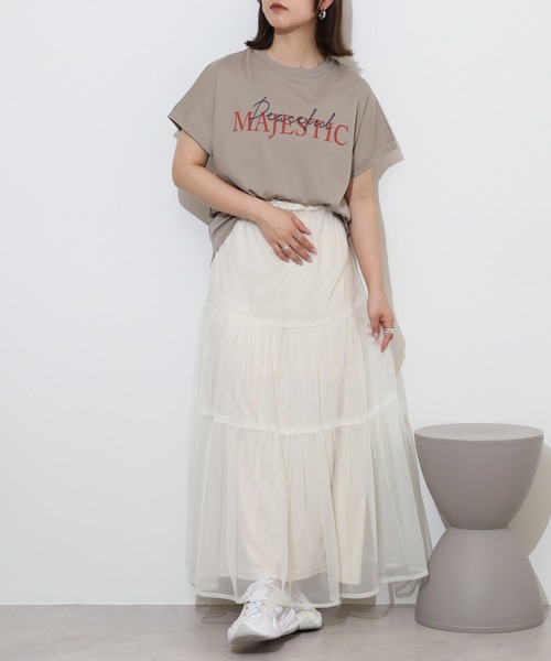 EGLANTINE(エグランティーヌ)の「EGLANTINE 刺繍×プリントロゴ半袖Tシャツ【日本製】(Tシャツ/カットソー・レディース・チャコールグレー/ダークグリーン/ローズ/レッド/グレイッシュベージュ・40)」の13枚目の写真