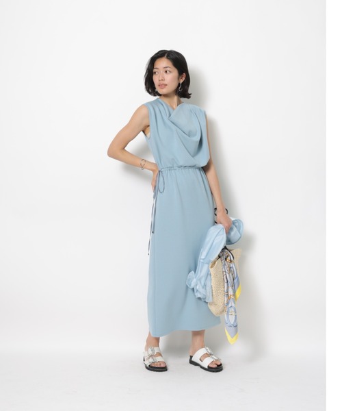 ジャスグリッティー　ドレープネックカットワンピース　今期 JUSGLITTY（ジャスグリッティー）の「ドレープネックカット