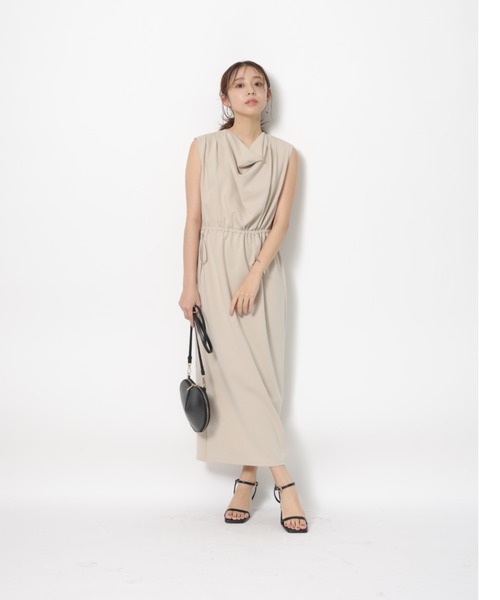 JUSGLITTY(ジャスグリッティー)の「ドレープネックカットワンピース(ワンピース・レディース・ブルー系その他3/チャコールグレー/ベージュ・1/2)」の17枚目の写真
