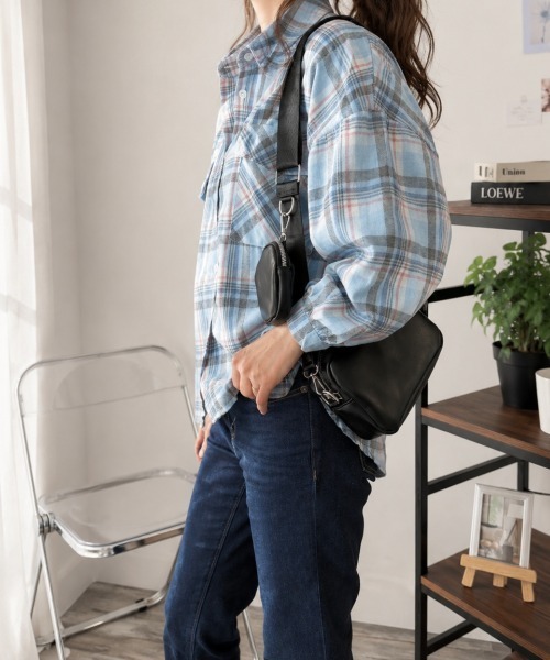 Dewlily（デューリリー）の「トレンドのゆるっとシルエット。羽織って華奢見え◎オーバーサイズチェック柄シャツ（シャツ/ブラウス・レディース・ピンク/ブルー・FREE）」の18枚目の写真