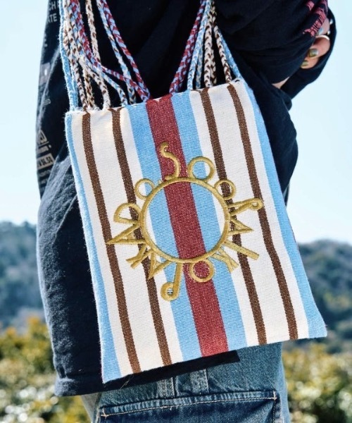 チャイハネ（チャイハネ）の「【チャイハネ】スーラジンハンモックショルダーバッグ（ショルダーバッグ・レディース・グリーン/レッド/ブラック・FREE）」の4枚目の写真