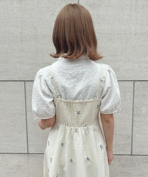 F i.n.t（フィント）の「【セットアップ対応】プチレースアップ小花柄刺繍キャミワンピース　夏服（ワンピース・レディース・アイボリー/ブルーグレー・FREE）」の8枚目の写真