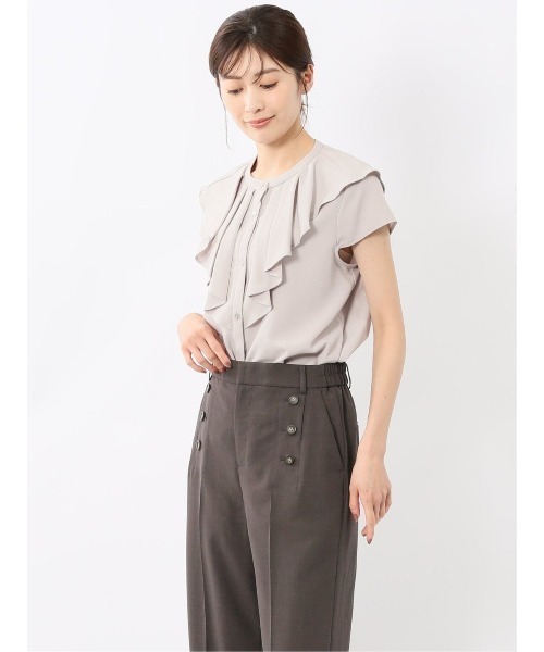 m.f.editorial(エムエフエディトリアル)の「【ストレッチ】m.f.エディトリアル レディース フリル ノースリーブ ブラウス(シャツ/ブラウス・レディース・ホワイト/ベージュ/ネイビー・MEDIUM/LARGE)」の10枚目の写真
