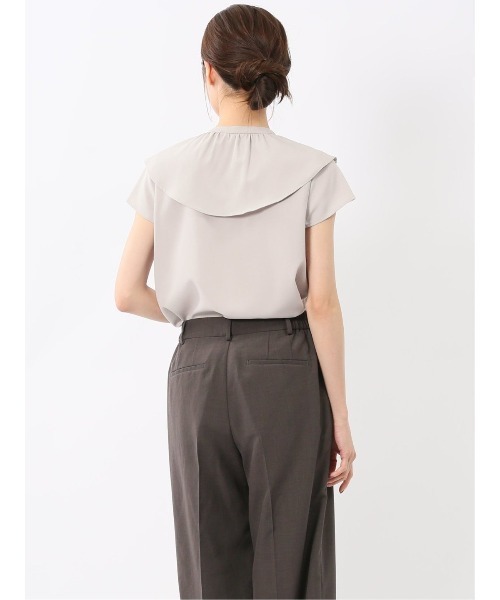 m.f.editorial(エムエフエディトリアル)の「【ストレッチ】m.f.エディトリアル レディース フリル ノースリーブ ブラウス(シャツ/ブラウス・レディース・ホワイト/ベージュ/ネイビー・MEDIUM/LARGE)」の11枚目の写真