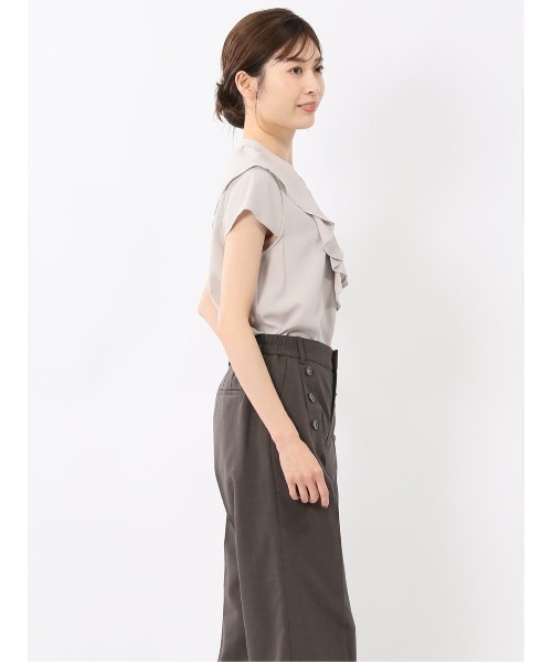 m.f.editorial(エムエフエディトリアル)の「【ストレッチ】m.f.エディトリアル レディース フリル ノースリーブ ブラウス(シャツ/ブラウス・レディース・ホワイト/ベージュ/ネイビー・MEDIUM/LARGE)」の12枚目の写真