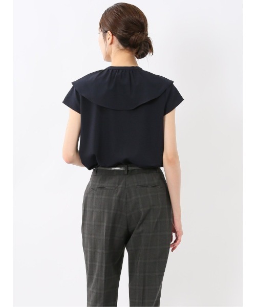 m.f.editorial(エムエフエディトリアル)の「【ストレッチ】m.f.エディトリアル レディース フリル ノースリーブ ブラウス(シャツ/ブラウス・レディース・ホワイト/ベージュ/ネイビー・MEDIUM/LARGE)」の21枚目の写真