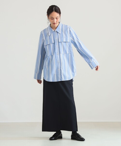 BAUM UND PFERDGARTEN(バウムウンドヘルガーデン)の「BAUM UND PFERDGARTEN / ストライプ コットン シャツ(シャツ/ブラウス・レディース・ブルー・ONE SIZE)」の6枚目の写真