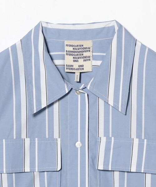 BAUM UND PFERDGARTEN(バウムウンドヘルガーデン)の「BAUM UND PFERDGARTEN / ストライプ コットン シャツ(シャツ/ブラウス・レディース・ブルー・ONE SIZE)」の12枚目の写真