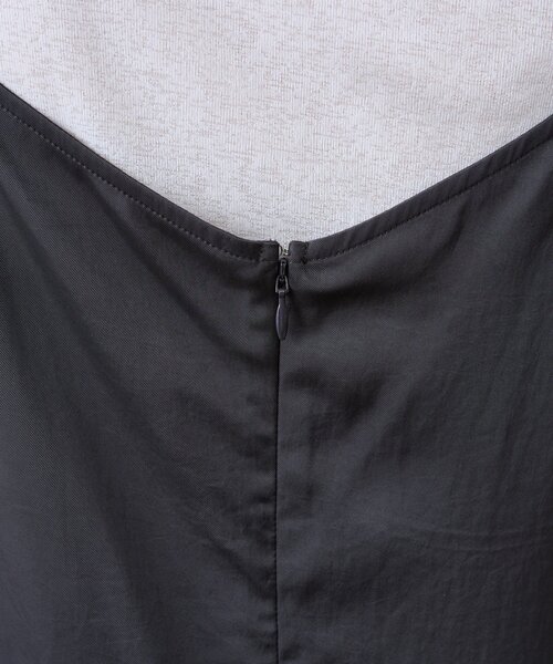 SHENERY(シーナリー)の「サテンキャミワンピース(ワンピース・レディース・グレー系その他/イエロー・36/38)」の6枚目の写真