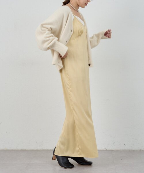 SHENERY(シーナリー)の「サテンキャミワンピース(ワンピース・レディース・グレー系その他/イエロー・36/38)」の9枚目の写真