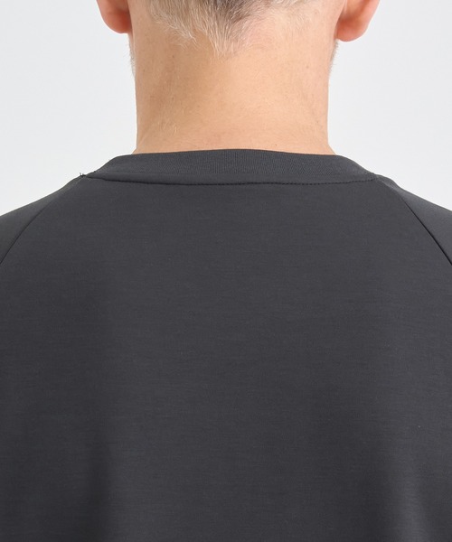IRENISA（イレニサ）の「【irenisa/イレニサ】別注LEATHER TAB CREW NECK T-SHIRT（Tシャツ/カットソー・メンズ・ブラック/ホワイト/ダークグレー・2/4/3）」の13枚目の写真