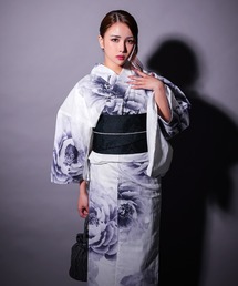 Retica（レティカ）の「浴衣セット レディース グラデーション 大柄牡丹 白地 ゆかた3点セット (浴衣 平帯 下駄) かわいい （浴衣）」
