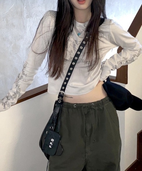 MASHIRO(マシロ)の「【MASHIRO】Y2Kデザインプリント長袖カットソー Y2K(MA/EK110)(Tシャツ/カットソー・レディース・ライトグレー・M/S)」の9枚目の写真