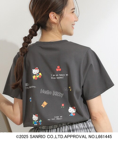 sanrio（サンリオ）の「【HELLO KITTYコラボ】【SHOO ICE／汗染み軽減／UVカット】コンパクトTシャツ（Tシャツ/カットソー・レディース・レッド系4/チャコール/ホワイト系2/ホワイト系1・04/03/02/01）」の3枚目の写真