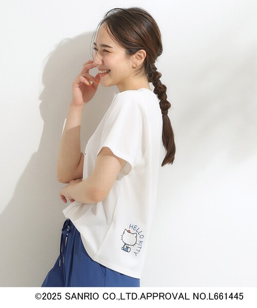 sanrio（サンリオ）の「【HELLO KITTYコラボ】【SHOO ICE／汗染み軽減／UVカット】コンパクトTシャツ（Tシャツ/カットソー・レディース・レッド系4/チャコール/ホワイト系2/ホワイト系1・04/03/02/01）」の6枚目の写真