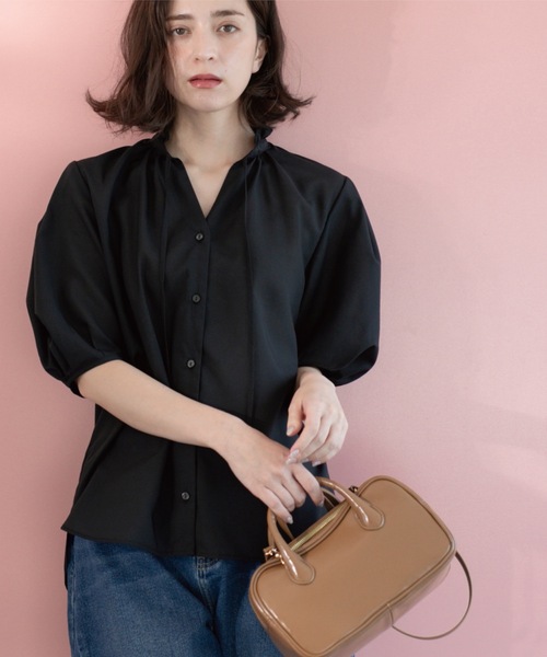 OPAQUE.CLIP（オペークドットクリップ）の「シアーフリルネックブラウス【洗濯機洗い可】（シャツ/ブラウス・レディース・ブラック/ライトブルー/ライトグレー/ブラウン系その他/レッド系・38/40/42）」の18枚目の写真