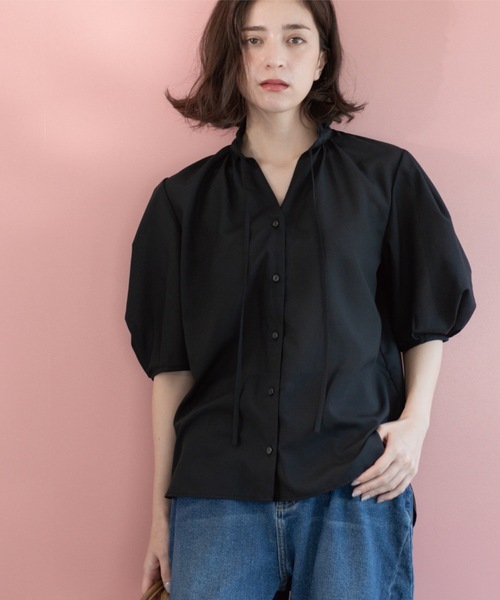 OPAQUE.CLIP（オペークドットクリップ）の「シアーフリルネックブラウス【洗濯機洗い可】（シャツ/ブラウス・レディース・ブラック/ライトブルー/ライトグレー/ブラウン系その他/レッド系・38/40/42）」の20枚目の写真