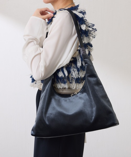 PAPILLONNER（パピヨネ）の「【OT】ホーボーバッグ（ショルダーバッグ・レディース・ブラック/ブルー・FREE）」の13枚目の写真