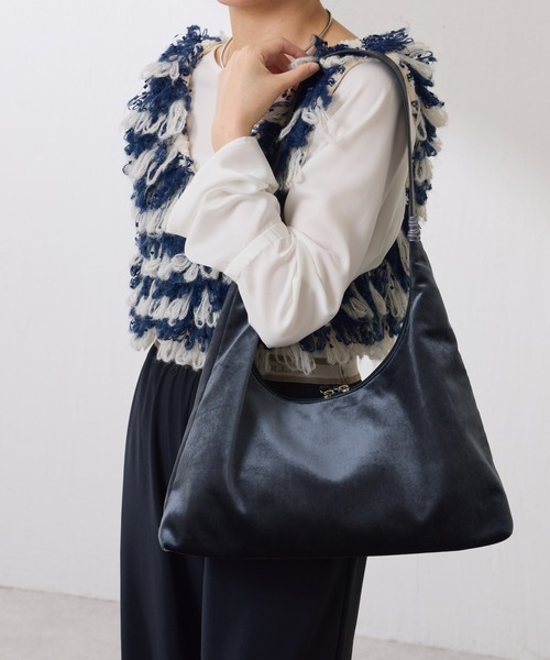 PAPILLONNER（パピヨネ）の「【OT】ホーボーバッグ（ショルダーバッグ・レディース・ブラック/ブルー・FREE）」の14枚目の写真