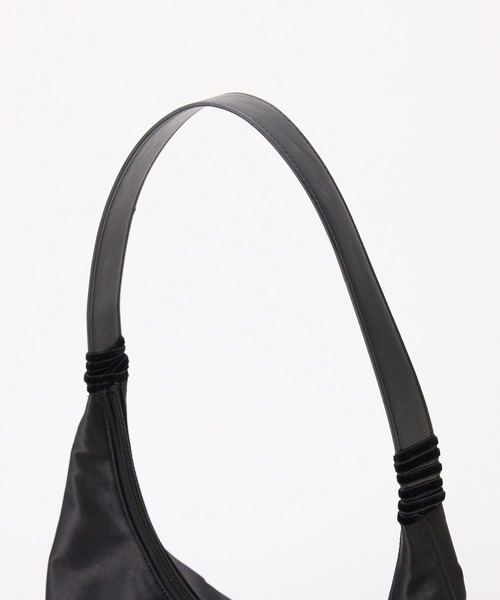 PAPILLONNER（パピヨネ）の「【OT】ホーボーバッグ（ショルダーバッグ・レディース・ブラック/ブルー・FREE）」の10枚目の写真