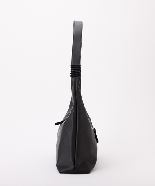 PAPILLONNER（パピヨネ）の「【OT】ホーボーバッグ（ショルダーバッグ・レディース・ブラック/ブルー・FREE）」の11枚目の写真