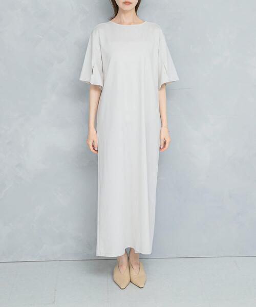 URBAN RESEARCH ROSSO WOMEN(アーバンリサーチ ロッソ)の「クールタッチハイゲージカットワンピース(ワンピース・レディース・ブラック/ベージュ系その他・FREE)」の4枚目の写真