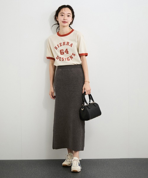 le cercle ADAM ET ROPE'(ルセルクルアダムエロペ)の「【セットアップ対応】モール糸ダブルフェイスIラインスカート(スカート・レディース・ブラウン系その他3/ボルドー/ブラック・FREE)」の7枚目の写真