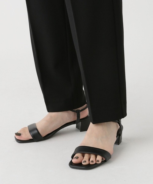 Elura(エルーラ)の「サマ見えリラクシーゆるテーパードパンツ / 578319(スラックス・レディース・ブラック/ダークブラウン/チャコールグレー・LARGE/MEDIUM)」の21枚目の写真