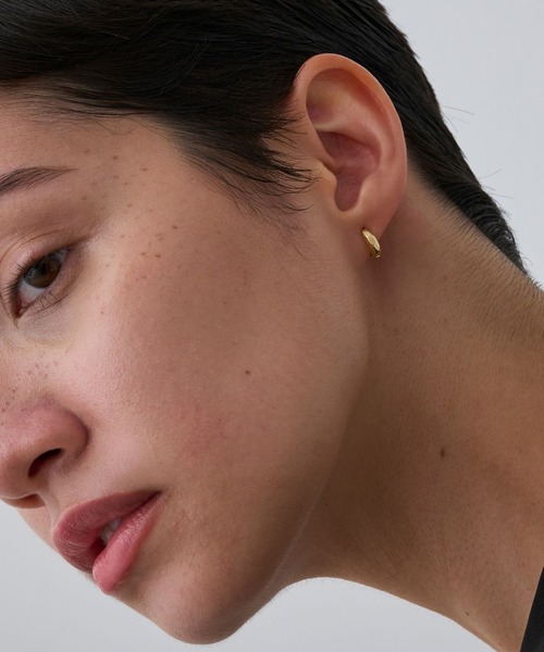 JUPITER（ジュピター）の「【SV】ミニマルフープピアス/ニッケルフリー/金属アレルギー対応<動画あり>（ピアス（両耳用）・レディース・シルバー/ゴールド・FREE）」の14枚目の写真