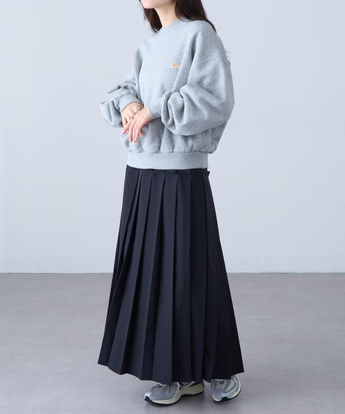 KELTY(ケルティ)の「【KELTY】Mini Logo Cropped Crew Neck Sweat / ミニロゴクロップドクルーネックスウェット(スウェット・レディース・ネイビー/ベージュ/グレー/ホワイト/ブラック・FREE)」の6枚目の写真
