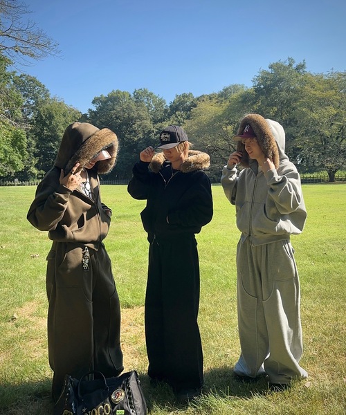 MandO（Auntie Rosa）（エムオー）の「ボリュームファージップパーカー/セットアップ着用可能（パーカー・メンズ・カーキ/ブラック/グレー・LARGE/MEDIUM/SMALL）」の12枚目の写真