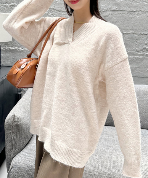 Eclat one（エクラワン）の「【Eclat one】ディープ Vネック ニット（ニット/セーター・レディース・ブラウン/レッド/ブラック/アイボリー・FREE）」の21枚目の写真