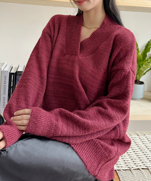 Eclat one（エクラワン）の「【Eclat one】ディープ Vネック ニット（ニット/セーター・レディース・ブラウン/レッド/ブラック/アイボリー・FREE）」の8枚目の写真