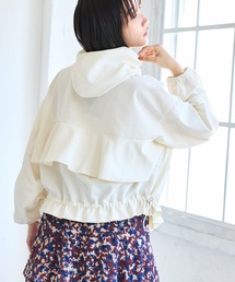 LUCKYFASHION ホワイト フリル付きコート ウエストベルト付サイズXL LUCKYFASHION ホワイト フリル付きコート ウエストベルト付サイズXL