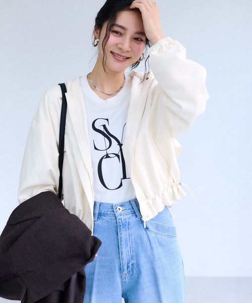 VIS（ビス）の「【WEB限定】バックフリルライトフードブルゾン（ブルゾン・レディース・ダークブラウン/キナリ/ブラック・FREE）」の2枚目の写真