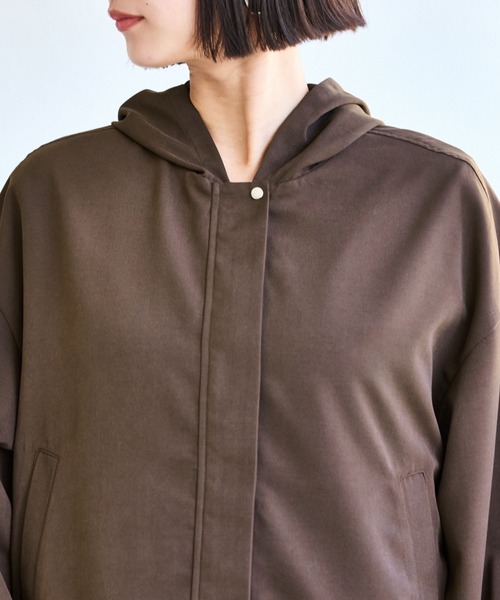 VIS（ビス）の「【WEB限定】バックフリルライトフードブルゾン（ブルゾン・レディース・ダークブラウン/キナリ/ブラック・FREE）」の17枚目の写真