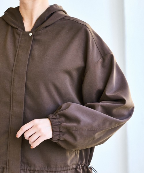 VIS（ビス）の「【WEB限定】バックフリルライトフードブルゾン（ブルゾン・レディース・ダークブラウン/キナリ/ブラック・FREE）」の18枚目の写真