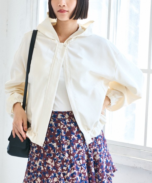 VIS（ビス）の「【WEB限定】バックフリルライトフードブルゾン（ブルゾン・レディース・ダークブラウン/キナリ/ブラック・FREE）」の10枚目の写真