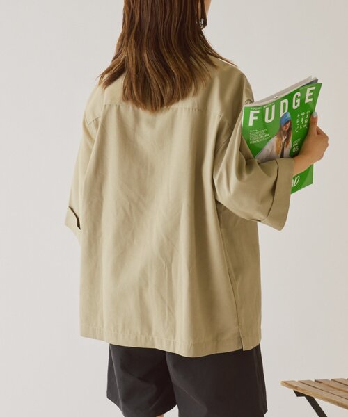 GEVACO（ゲバコ）の「【GEVACO】ボクシーハーフスリーブワークシャツ（シャツ/ブラウス・レディース・ネイビー/ベージュ・LARGE/MEDIUM）」の6枚目の写真