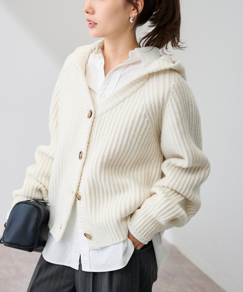 FRAMeWORK（フレームワーク）の「WOOLフードカーディガン（カーディガン/ボレロ・レディース・チャコールグレー/ホワイト・FREE）」の2枚目の写真